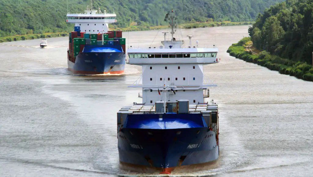 multi-purpose vessels