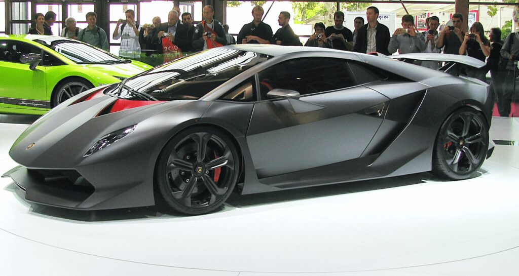 Lamborghini Sesto Elemento 4