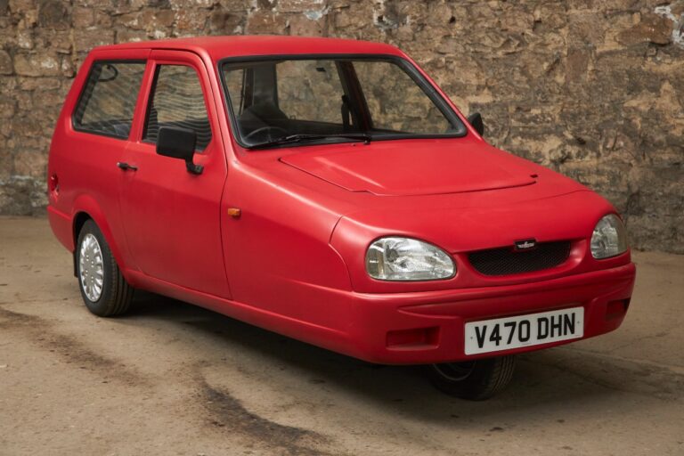 reliant robin