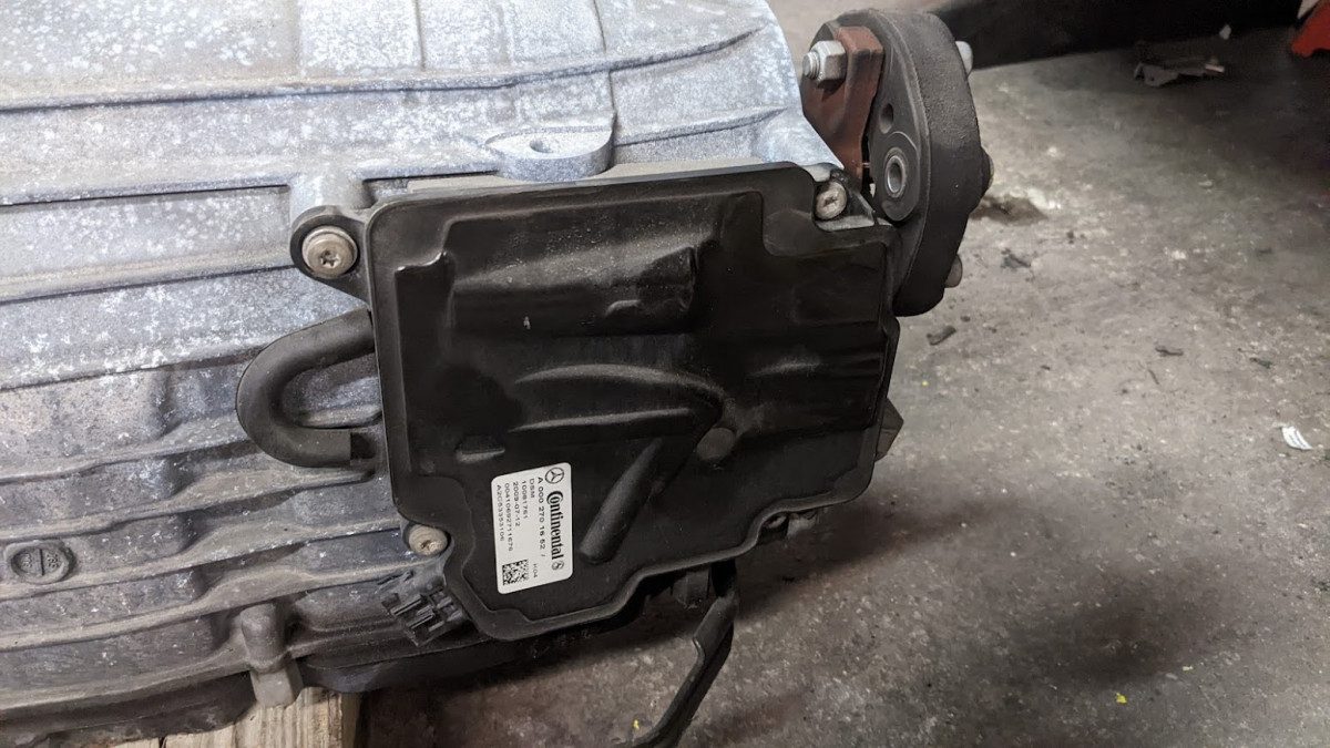 intelligent servo module location