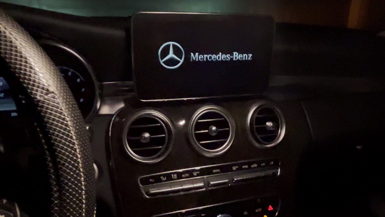 mercedes dashboard with comand system