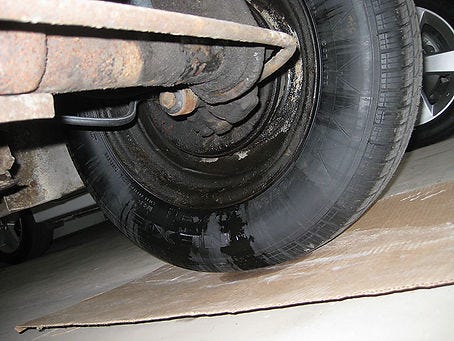 brake fluid leak on cylinder