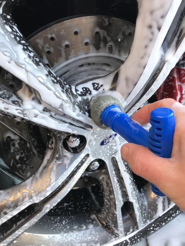 washing the wheel