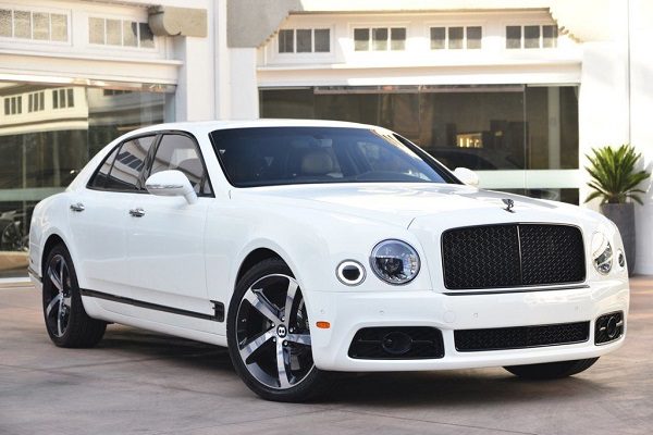 white bentley mulsanne