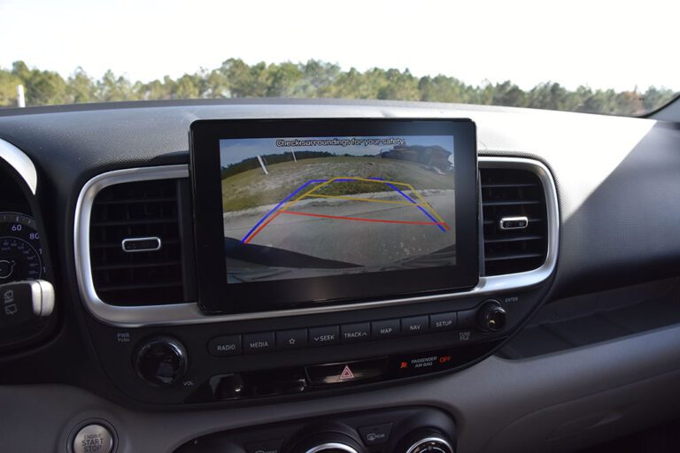 hyundai backup camera
