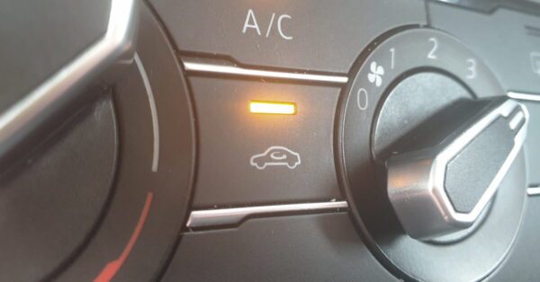 air recirculation button