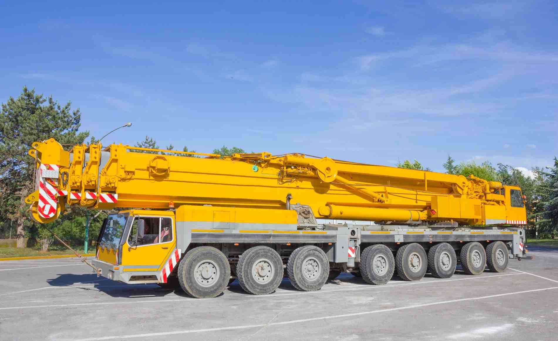 hydraulic crane