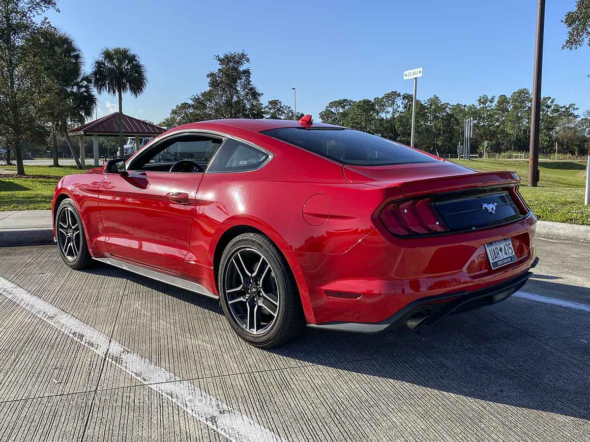 2021 ford mustang ecoboost