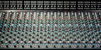 chuttersnap 317195 unsplash