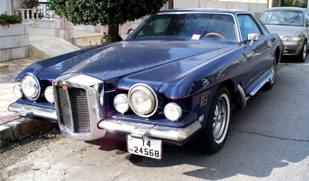 Stutz Blackhawk automobile