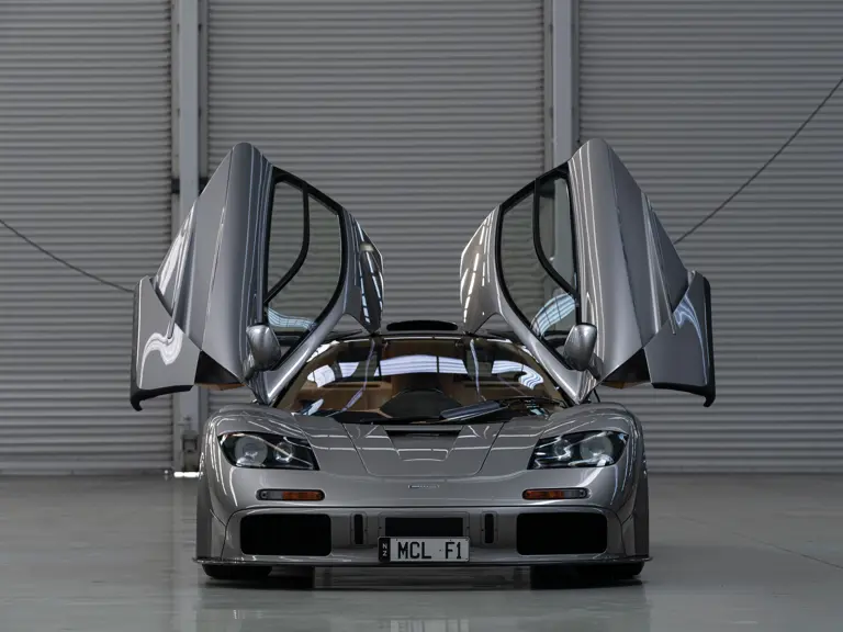 1994 mclaren f1 lm specification