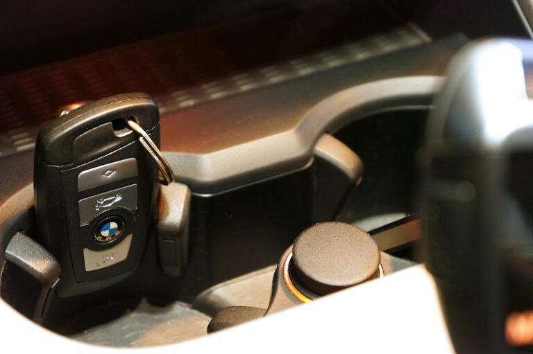 Understanding Your Car’s Key Fob Slot: Function And Programming Guide