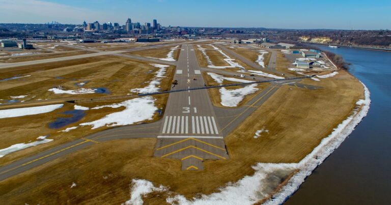 reliever airports