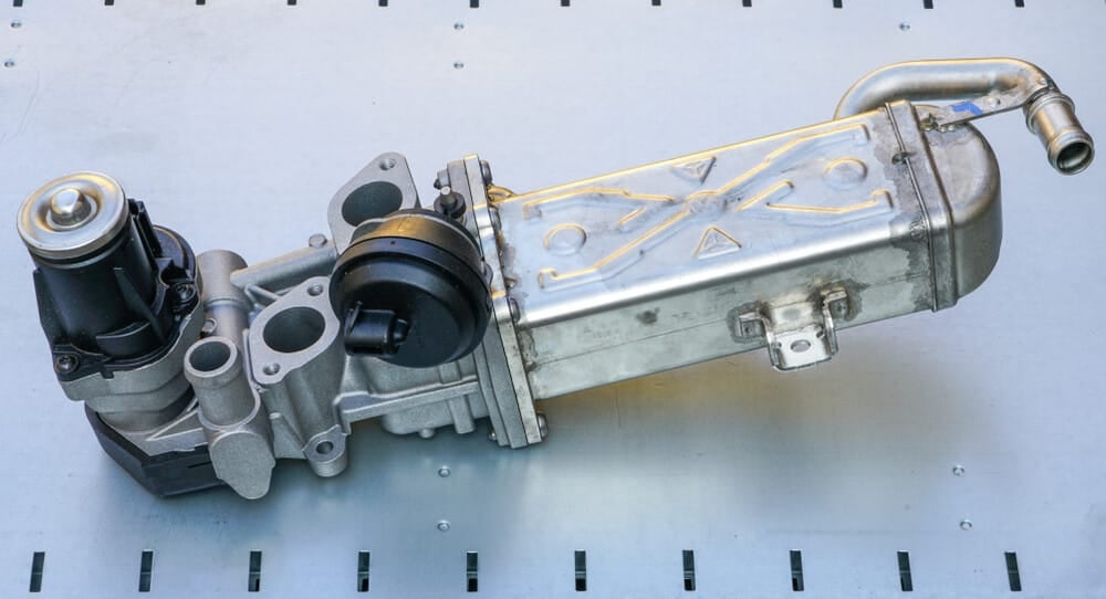 Vehicle EGR cooler component